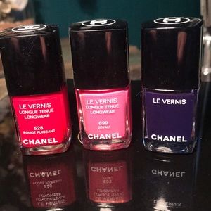 Nail colors